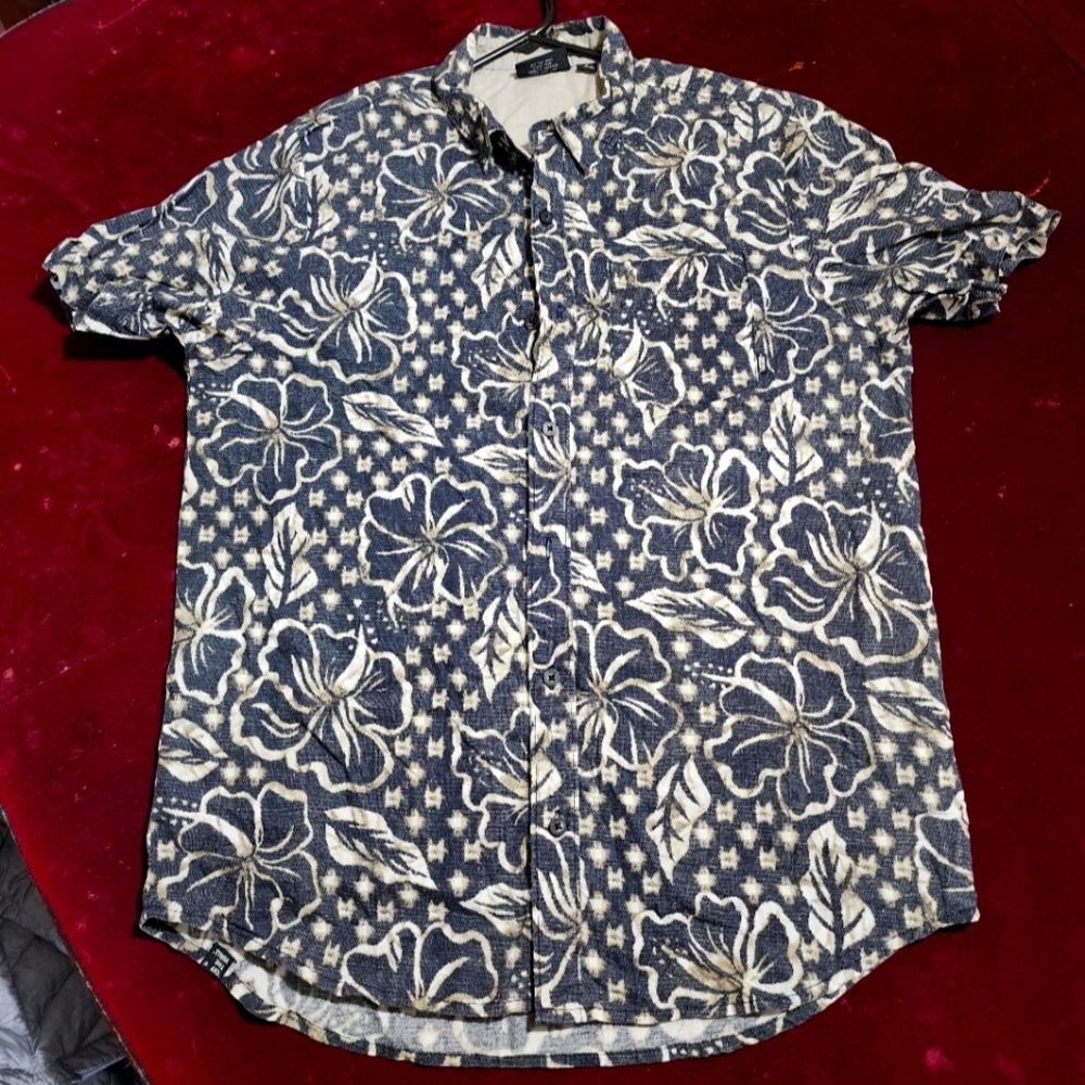 NWOT ... Vans shirt